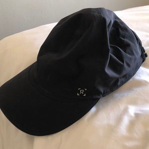 Black lululemon hat